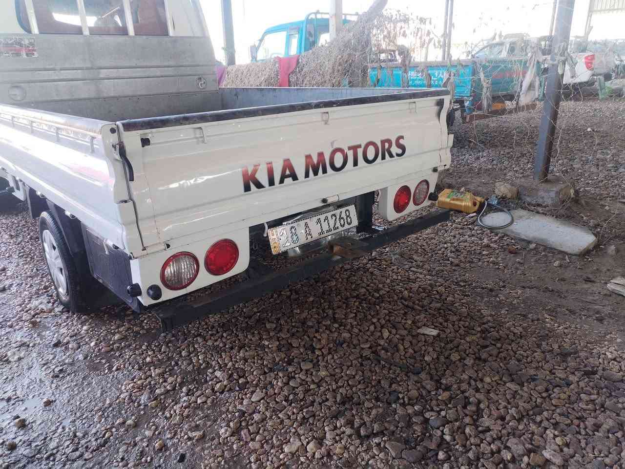 🚘 للبيع كيا دبل قمارة موديل 2008
📌 رقمها إنكليزي
📌 جاهزة سنوية لحد 31
📌 الكهربائيات كلها شغالة بدون أي مشكلة
📌 السيارة جاهزة للجناي وما تحتاج شي
🔧 ملاحظة بسيطة:
بيها صبغ بباب الصف السايق + الدوسات
💰 السعر: 105 
📩 للتواصل خاص أو اتصال
***********
