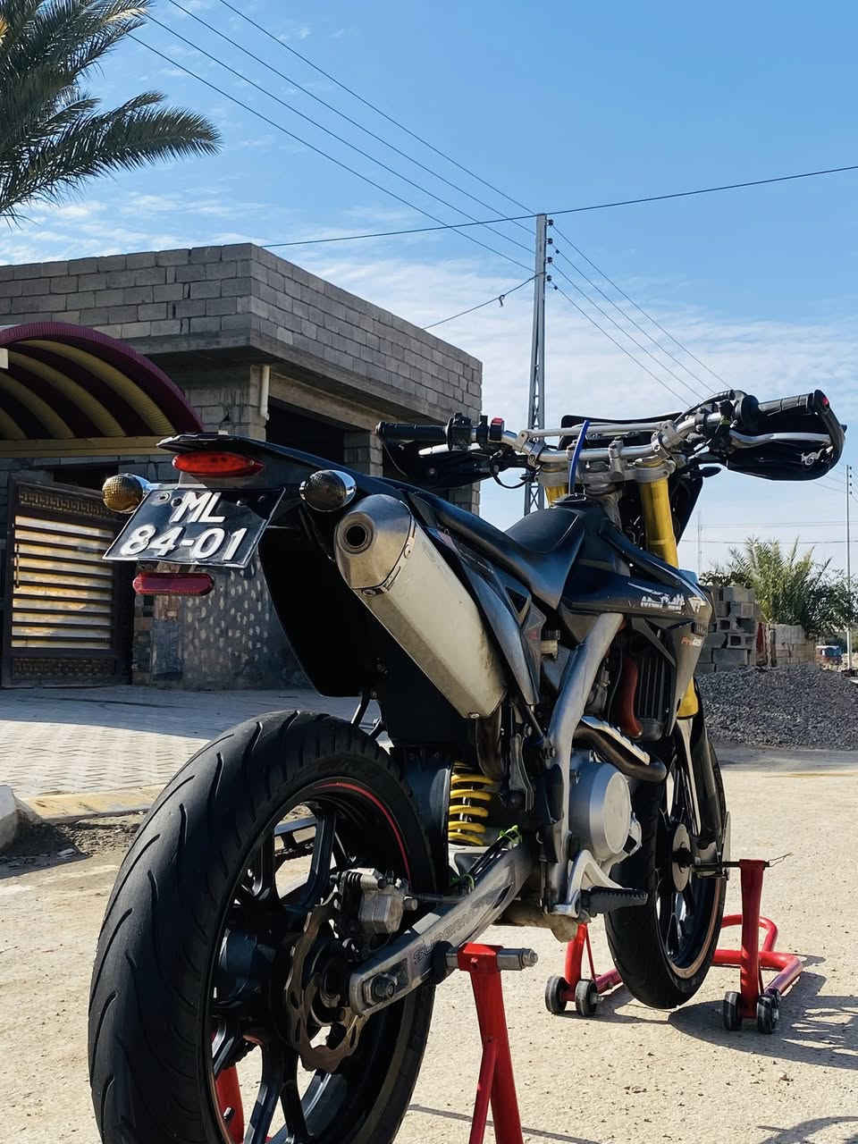 سلام عليكم 
دراجة  ياماها ياباني قفاز 125cc كفالة عامه بحالة وكالة و الصور تحجي و الفديو بيه توضيح الها اوراق اصولي مكاني ديالى كنعان السعر خاص او هاتف *********** اخون اذا مو شراي راجاءً اعبر منشور 
وشكراً🖤
