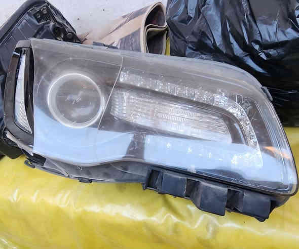 السلام عليكم...
الاذان اصلية تفصيخ 
لايت اصلي 
اشاير اصليات 
قاعدة الرقم جارجر اصلية ...
*********** ...توصيل لكل محافظات
