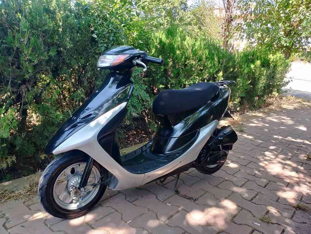 ماتۆڕی هۆندا شتێکی بێموشکیلەیە بە نیو هەندل ئیشەکات تایەی تازەیە ئیستۆپی مەزبوتە لایتو کێچیبەنزینو شتی مەزبوتە نرخی ۲۰۰ هەزار لە سلێمانی السليمانية, العراق


**إذا كنت صاحب هذا الإعلان وتريد حذفه لأي سبب، رجاءا أرسل رسالة إلى الدعم الفني**