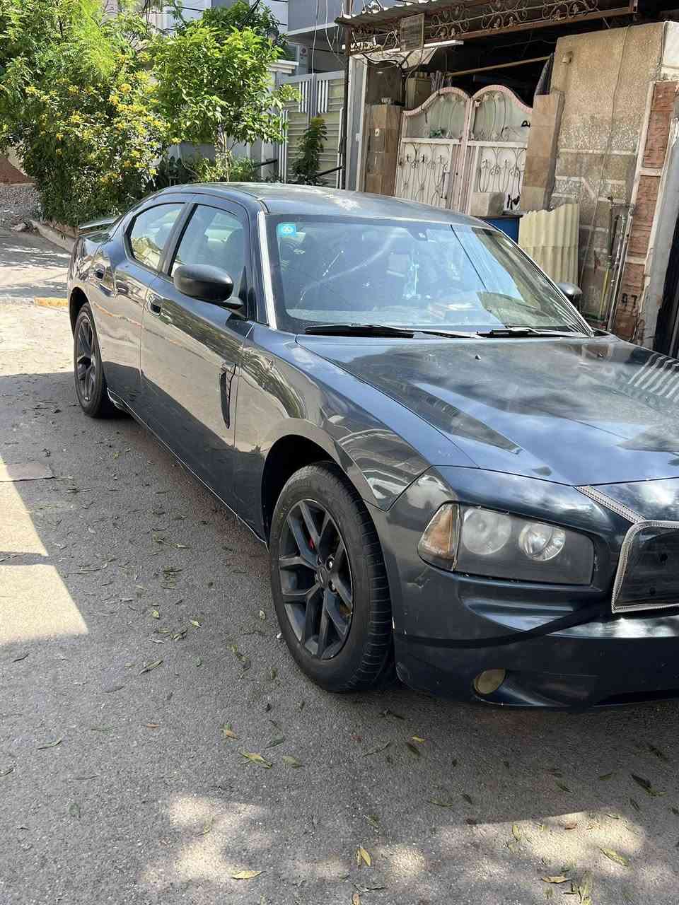 السلام عليكم دوج جارجر  موديل 2008 سياره مكفوله من الحادث والضربه كلين كندي بيه صبغ باب اثر شخوط  مكينه 3500 كير مكينه مكفولات سياره حلوه واحلا من الصور اترايه من البصره للموصل شرط ويل 18 كرن الغزال المرغوب  تحي تشوف بعينك او كل الهلا رقم دولي. سنويه لل 29  باسمي  بغداد الشعله ***********
