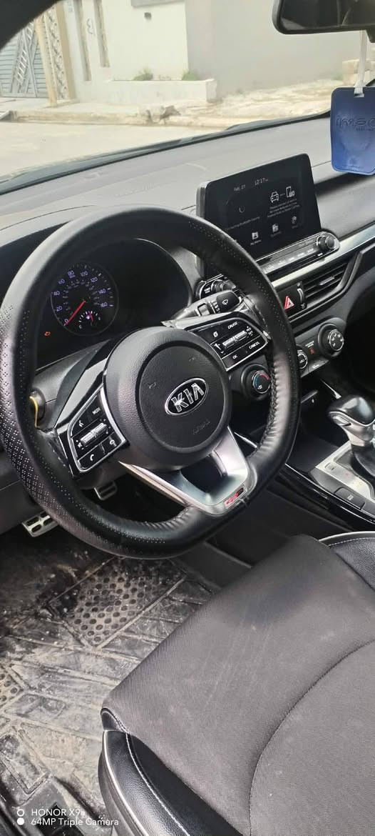 السلام عليكم شباب 
فورتي للبيع 
فئةGTline
موديل2020
السيارة كلين
مكانها الموصل


**إذا كنت صاحب هذا الإعلان وتريد حذفه لأي سبب، رجاءا أرسل رسالة إلى الدعم الفني**