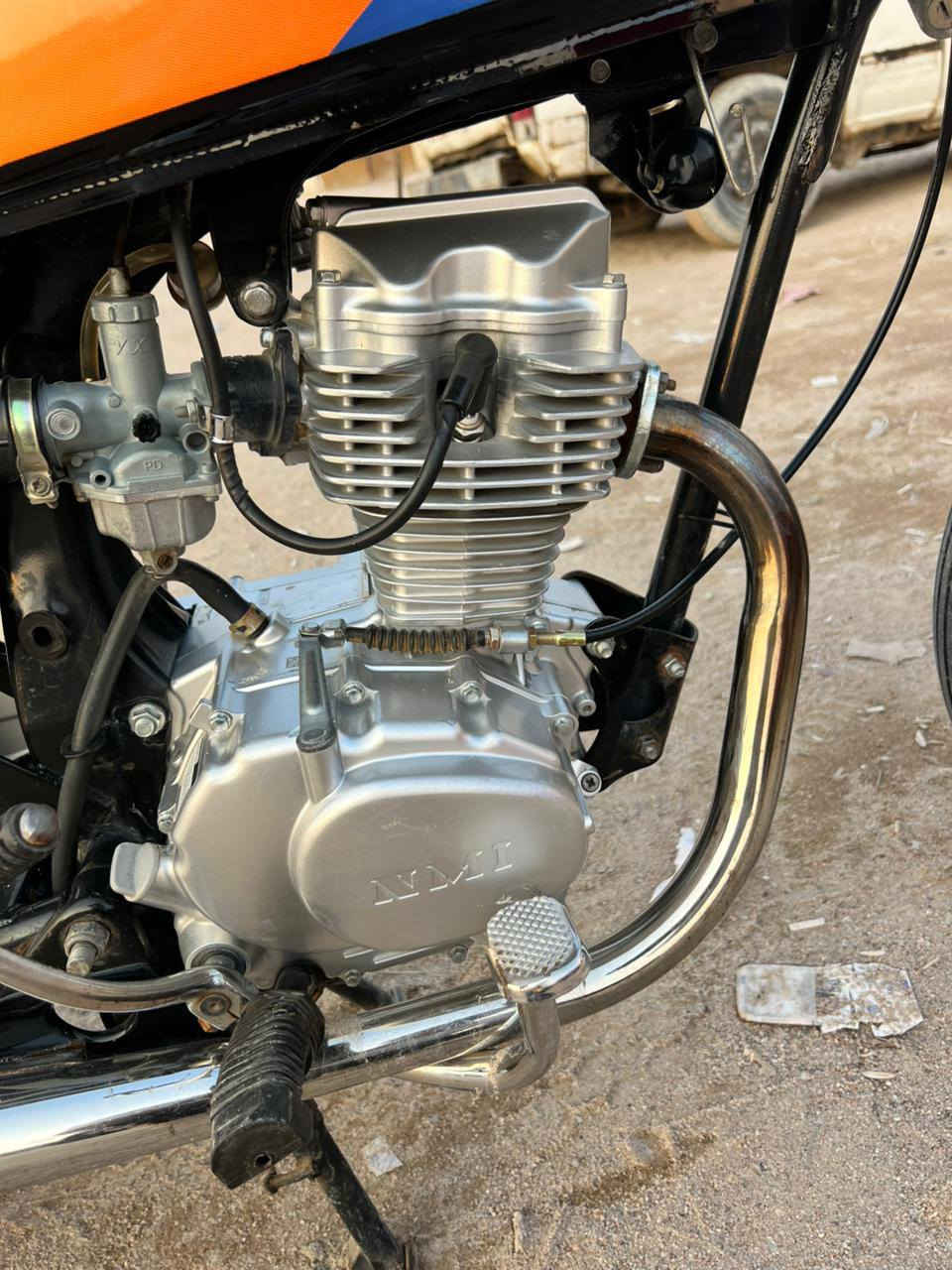 ايراني  البيع بلاديه دراجه مو تعمير 
دراجه حلوه ونضيفه كله بلاديه مكان دراجه زبير 
سعر 575 وبيه مجال غليل رقمي ***********شراي يتصل وبخدمته
