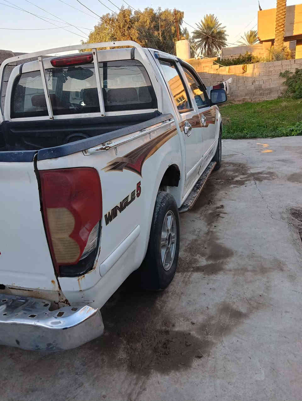 السلام عليكم
سياره بيكب كريت ويل 2013 للبيع فقط سياره حلوه ونظيفه كير ومحرك مكفولات والكشر تجي وتشوف بعينك كهربائيات كله شغاله جام كهرباء سنتر لوك عدى التبريد يرادله غاز فقط مشروع وطني السياره بأسمي رقمه بابل مكان السياره بغداد تقاطع النهروان
