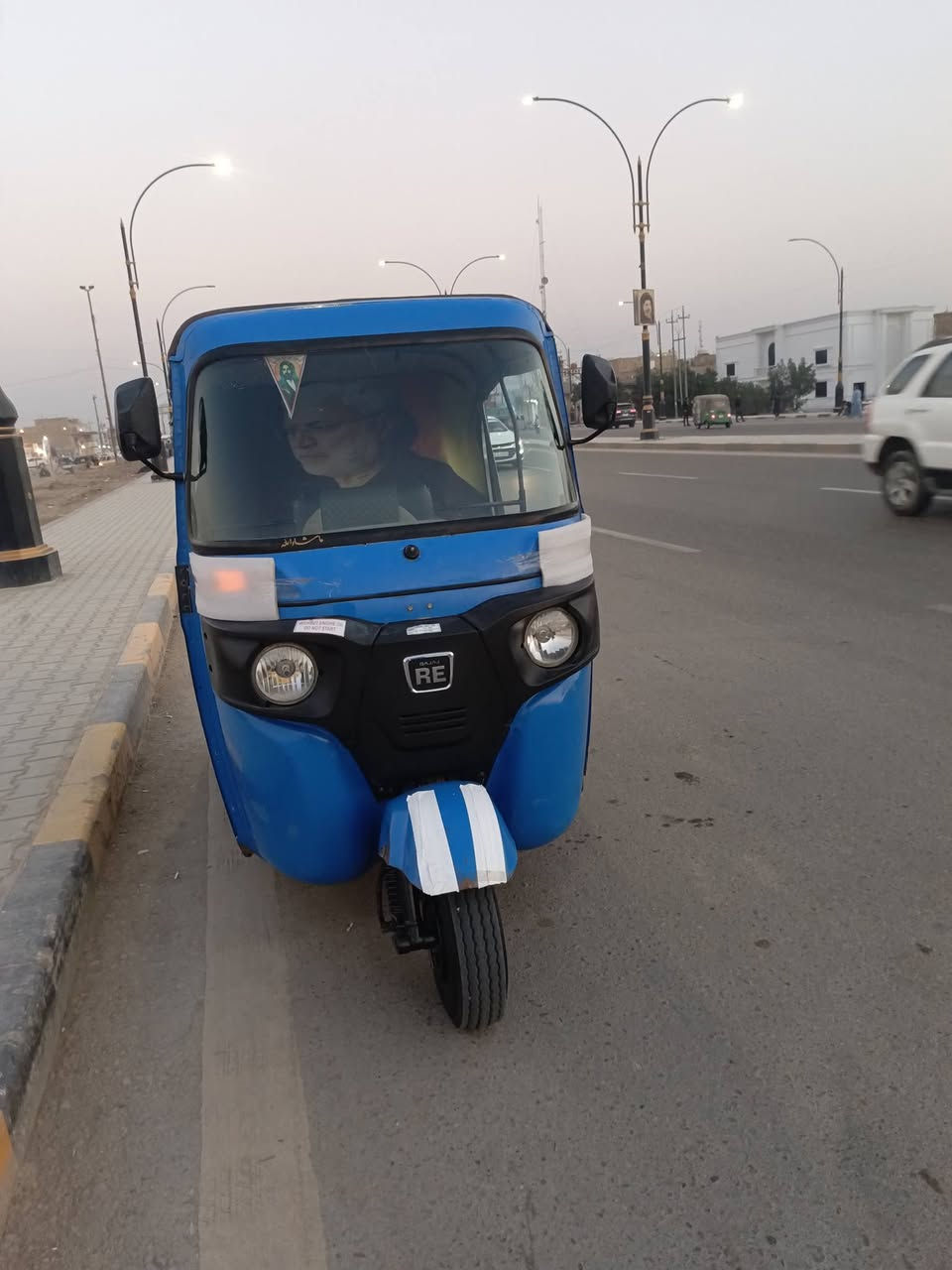 سلام عليكم تكتك موديل 22 كفاله أوراق وكيله سيد خلدون راقم الهاتف ***********
