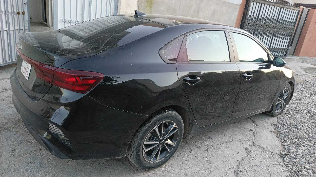 سلام عليكم رمضان كريم
للبيع كيا فورتي 
موديل 2024
سيارة كلين يعني بدون صبغ
مواصفات معروف
ماشيه 26الف ميل
بدون صبغ بدون باردشرط
محرك دوش 
رقم كاتي
رقم شاصي موجود مع صورة
ايرباك استرن بس مرجع بلاي
سيارة جديدة بدون اي ملاحظه
شرط فحص
السعر 145ورقه 
للبيع او مرواس حساب القناعه
***********واتساب موجود موصل, نينوى
