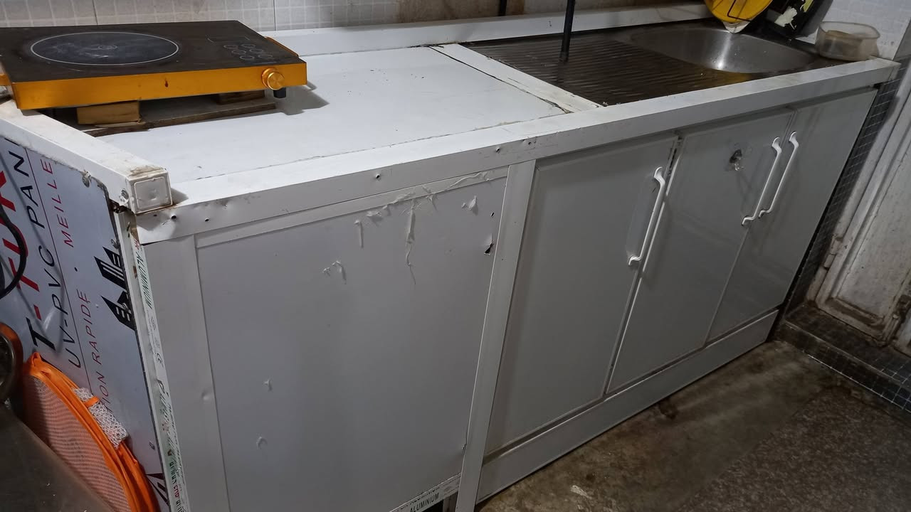 سلام عليكم هذا الكاونتر اريد اراوسة بكاونتر متر ونص ٤ باب مرمر مع فاترينا عرض ٧٥ وطول مترين و٣٠


**إذا كنت صاحب هذا الإعلان وتريد حذفه لأي سبب، رجاءا أرسل رسالة إلى الدعم الفني**