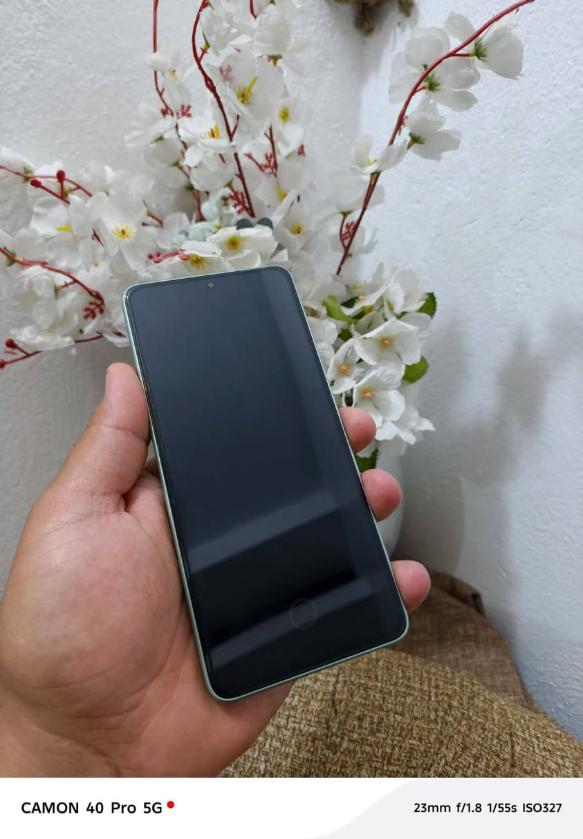 متاح بوكوx7برو ذاكره 256الرام 12جهاز فول الفول نضافه بدون تصليح مكفول من كل النواحي شحن سريع 90واط ملخقات الجهاز كامله بوبجي 120فريم الاستفسار اتصال عل رقم ***********مكاني بعقوبه بهرز
