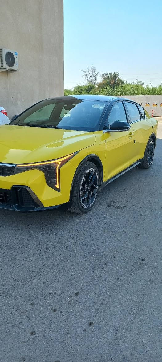 السلام عليكم كيا K4 موديل 2025جيتي لاين بدون فتحه
رقم بغداد خصوصي البارحه رقمتها سياره جديده بمعنه الكلمه
ماشيه 11لف 
مكينه 2000
فول مواصفات عد الفتحه
صور الحادث عل خاص 
سياره بدون دواخل 
العنوان بغداد 
السعر 160
***********
