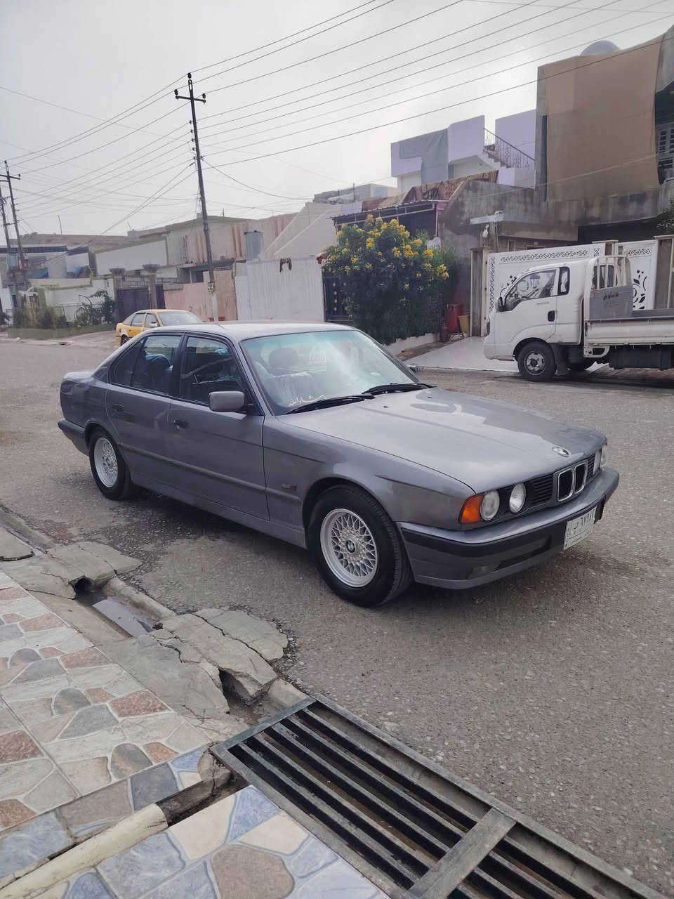 سلام عليكم
بي ام 525 للبيع موديل 1993
اصل 25 بليته وسنوية
وارد يابان
كير اوتماتيك 3وضعيات قيادة شغال
محرك وكير شرط
مكينة كبس فانوس
كشنات جلد
دبل ايرباك
اربع جامات كهرباء
صبغ عام جماليه بدون ضربه بس شبر فوگ الهلال خلف السايق
تبريد ثلج
غرفة جديدة
سيارة جاهزة ومابيهه مصرف
رقم كركوك مشروع وطني
بطاقة بانزين
مكان السياره كركوك
الشراي يتصل ***********
