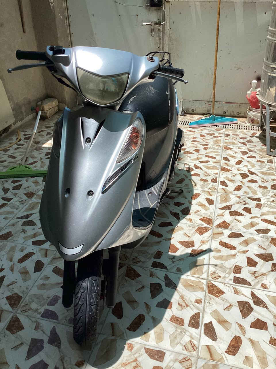 لبيع مفتوح مكان  خاجيه سعر ٤٠٠ دراجه شلعه معدل كهربايت كله شغاله دراجه جاهزه


**إذا كنت صاحب هذا الإعلان وتريد حذفه لأي سبب، رجاءا أرسل رسالة إلى الدعم الفني**