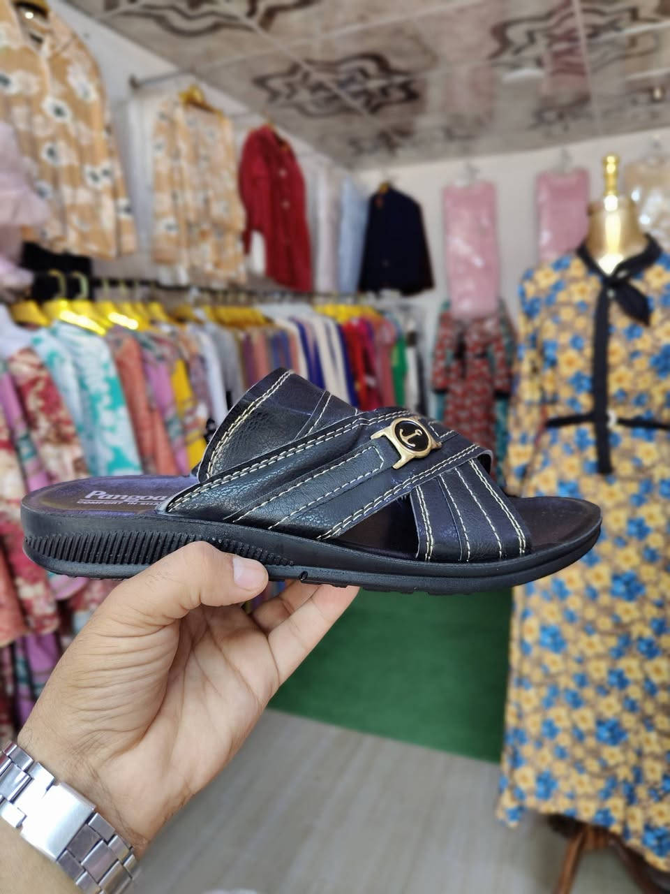 السلام عليكم شباب وصلتني شحاطات طبي درجة أولى رجالي +ولادي ❤️السعر مناسب


**إذا كنت صاحب هذا الإعلان وتريد حذفه لأي سبب، رجاءا أرسل رسالة إلى الدعم الفني**