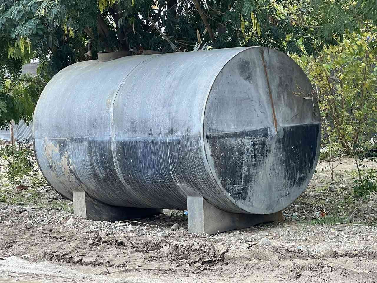 فرۆشتن تەنکی ٥هەزار لیترە
بێعەیبە شوینکەلار
٢٥٠هەزار ***********
