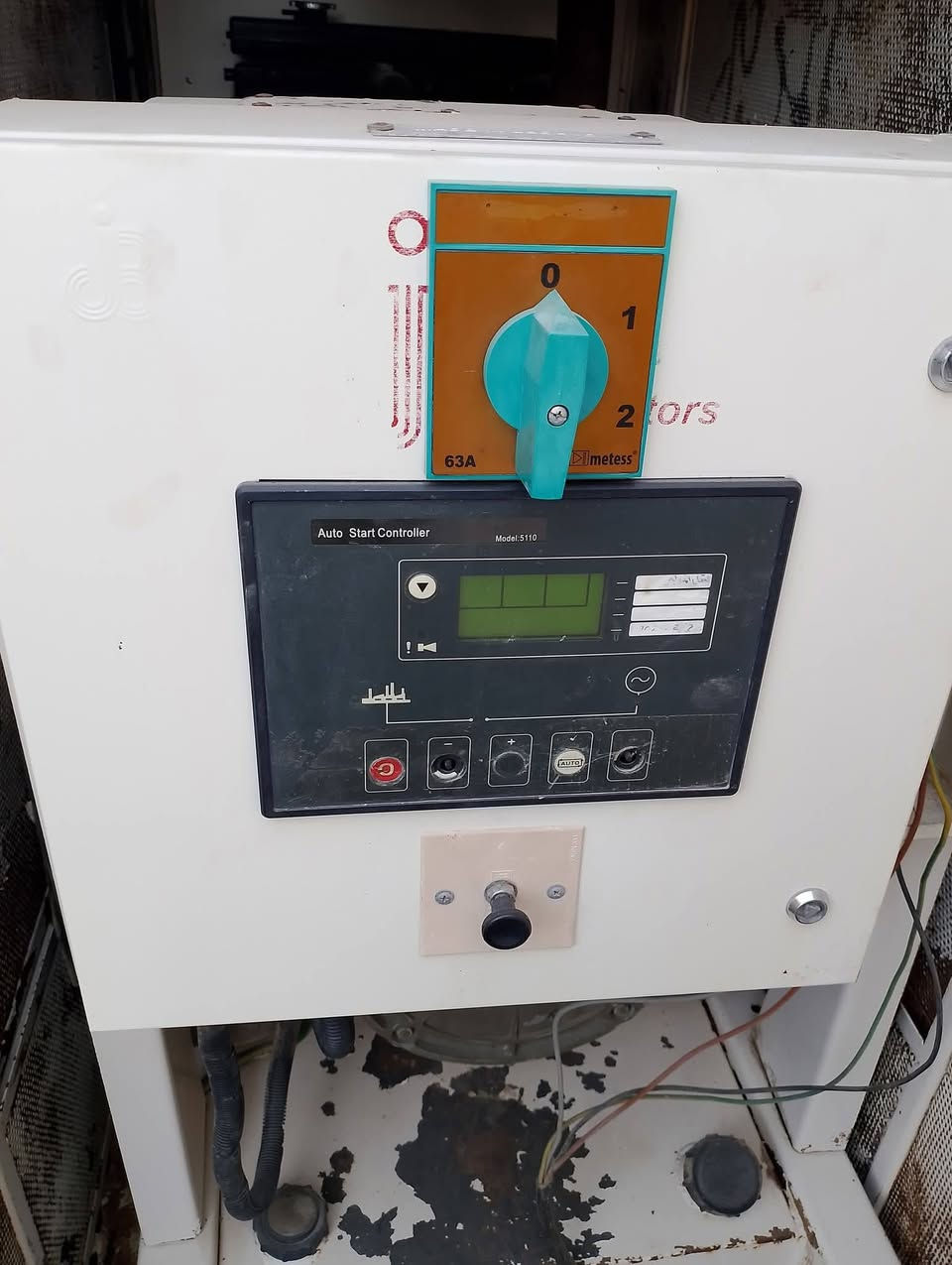 مولد بيركنز انكليزي كاتم جبيلي 3 بستم 30 كيفي ثري فيز شاشة حماية تشغيل واطفاء ذاتي كاملة وجاهزة على الحمل مكانه الكاظمية الاتصال *********** مامتواجد على النت اتصل وآني بخدمتك
