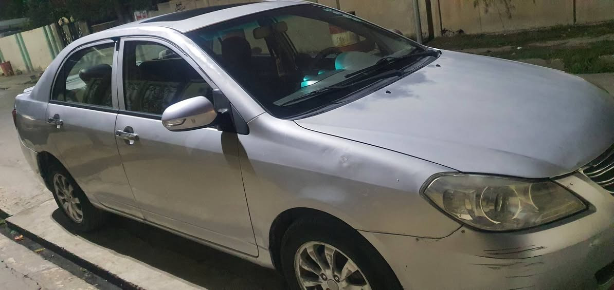 السلام عليكم 
بي واي دي للبيع بدون ضرر ..
كير توماتيك
بصمة تشغيل
فتحة سقف
جامات كهرب
اشاير مري
تبريد تدفئة
قفل مركزي
كوبون بانزين بيها 
سعر 62 بيها مجال قليل
رقم الهاتف 
***********
