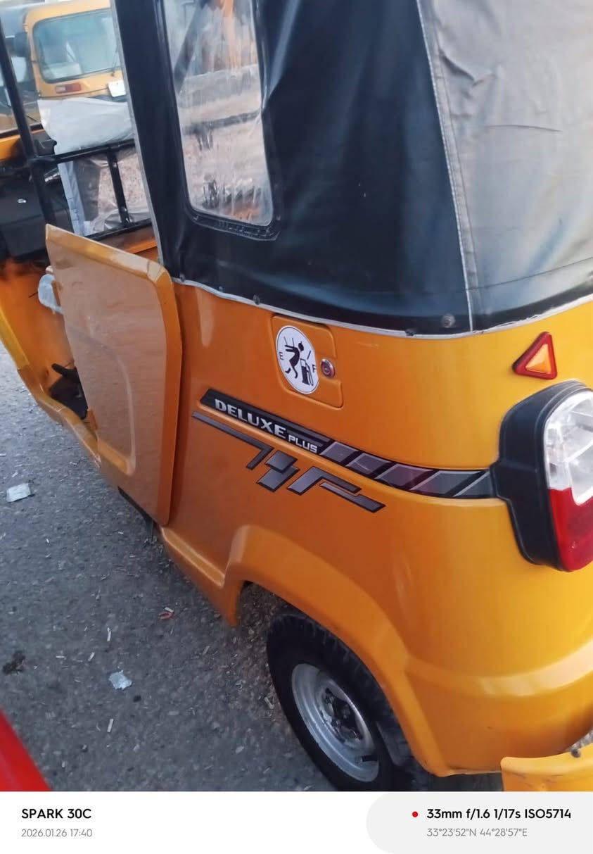 السلام عليكم تكتك البيع موديل 21شهر 8تكتك حلوه كشر مكفول من الصبغ الضربه كبل الشارع مكاني بغداد السعر خاص مامتواجد على الفيس الشراي يخابر ***********
