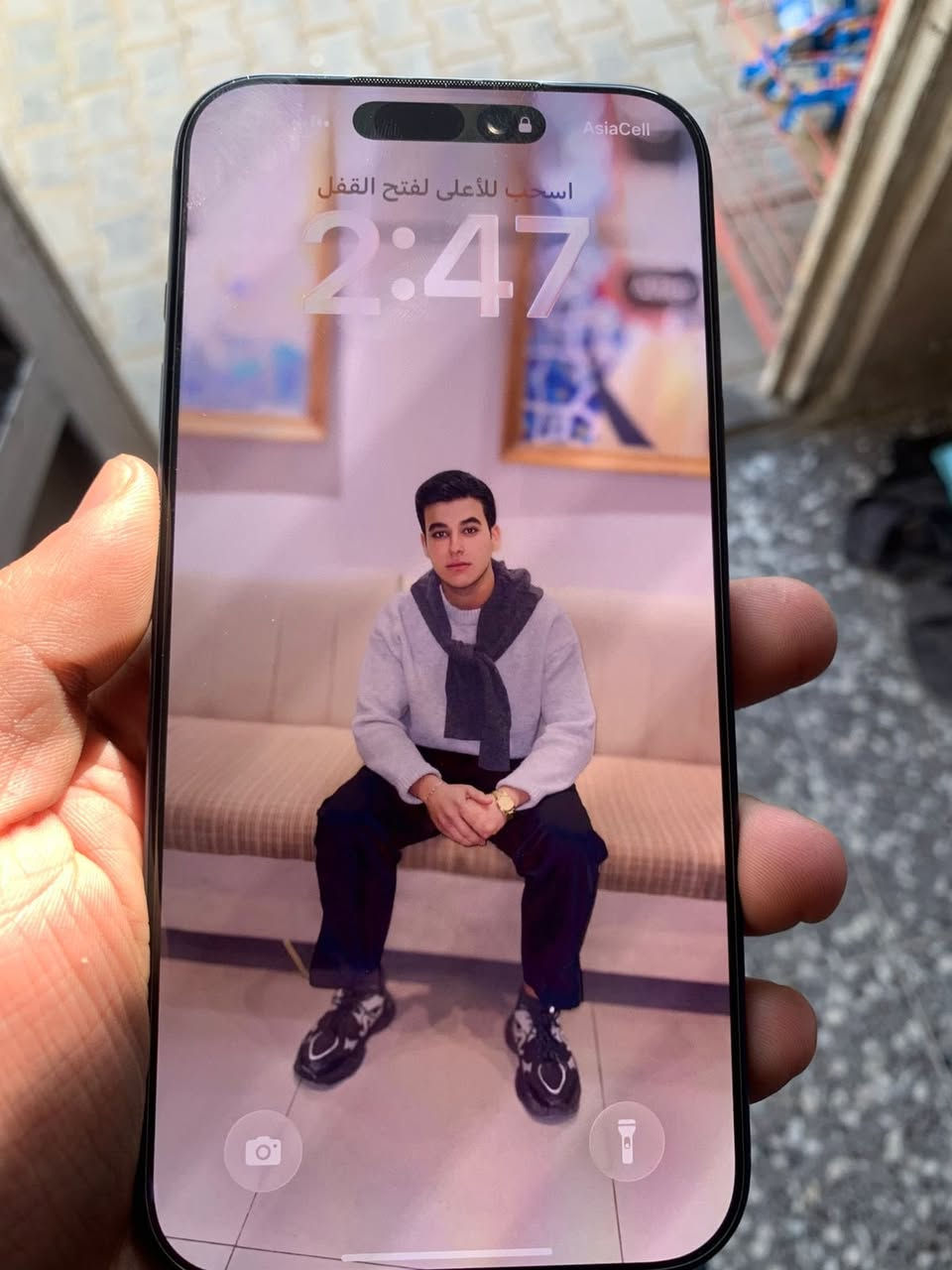 ايفون 17 برو ماكس ايسم بطاريه 100 💯جهاز مشحون 48 مره جهاز نضيف اخو الجديد زلغ مابي تجي وتشوف بعينك ملحقات كامله سعر 1850 بغداد الطالبيه *********** واتساب
