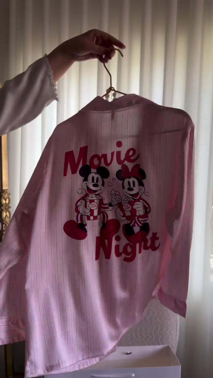 بجامه حرير ناعم
السعر/٣٥
القياسات/m. L. xl


**إذا كنت صاحب هذا الإعلان وتريد حذفه لأي سبب، رجاءا أرسل رسالة إلى الدعم الفني**