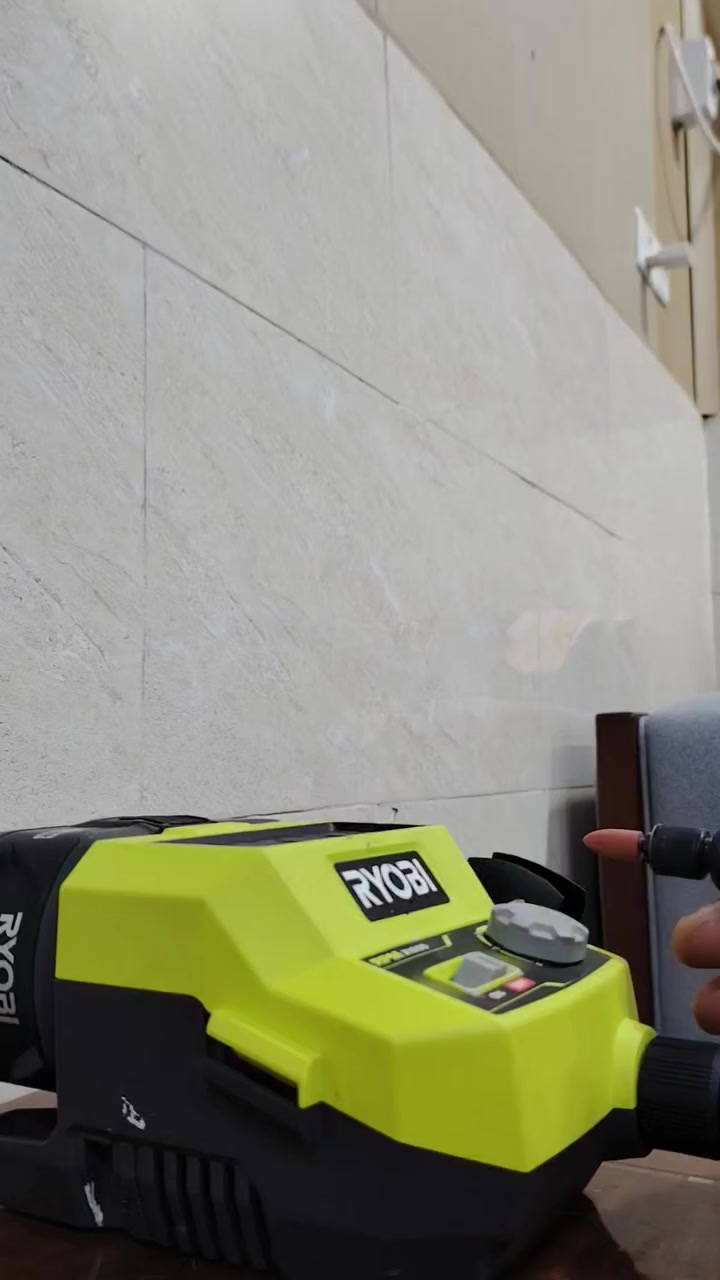 فرطونه ريوبي شحن ١٨فولت راقية جدا فارغ ٦٥ الف


**إذا كنت صاحب هذا الإعلان وتريد حذفه لأي سبب، رجاءا أرسل رسالة إلى الدعم الفني**