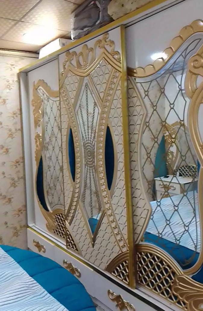 غرفة للبيع ماخذينها مليونين ونريدها 800 استعمال قليل العنوان الجبيلة ***********
