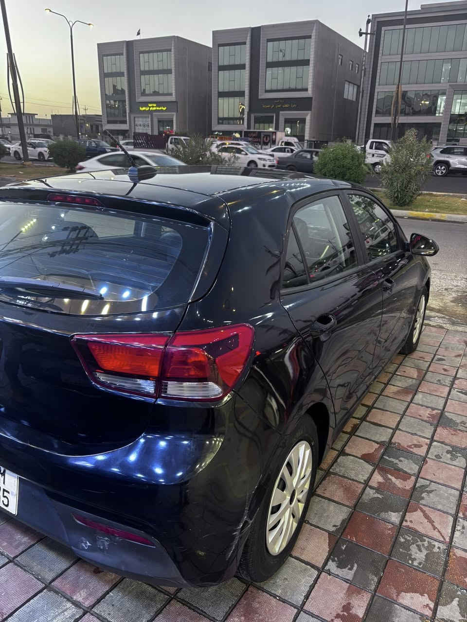 للبيع او المرواس حسب
كيا ريو  هاج باك موديل 2018 
ماشية55 الف ميل 
محرك دبل نوزل 1600 
قير At 6 نمر المرغوب 
بيها اربع قطع و نص ابيع لك حزام 
بدون دواخل  و شاصي و لغد   
رقم بغداد باسمي
هزة بيها  
كيرها محركها و تبريد كلش نظيفات
تحويل مباشر 
سيارة يحتاج لها ترتب لصدرها و بيها خسفة صغيرة ب جاملغ بسيطة و جزء من دعامية مكسور 
سعرها 89ورقة 
مكان سيارة بغداد 
***********
