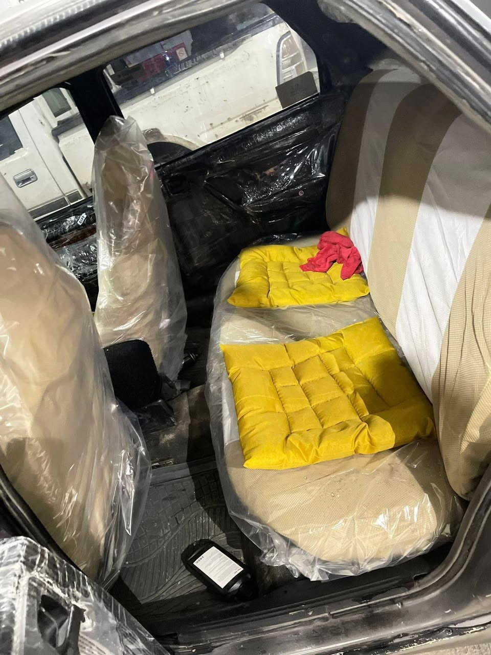 بە ناوی خودا ئۆپڵ مۆدیل 1993مەکینە 20گیرو مە کینە بە شرتی فیتەر تەقەو ڕەقە بە شەرت ماڵی فەقیرە ئەی بییس لایت فڵجە گەرمی هه موو گیانی ئیش دە کات پیشو دوای کەپسە دەعمو لیدراوی نییە 4ویلو تایەی تازەی لە ژیرە علوجە هیچی نییە بە شرتی ئەوەی ماڵی کەس نەبیت مووسو بڕاوە بەشەرت قفڵی قفڵی سەیارکە 11گڵا ئە گەر موشتەریت تیل بکە لە خزمەدام فایبەر وەتسئەپ *********** السليمانية, العراق
