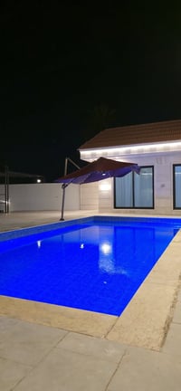 مزرعة للإيجار اليومي 🏡🌳 📍 الموقع: بغداد – الدورة – البوعيثة  ✔️ أجواء ...