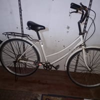 بايسكل بناتي ياباني  سعره ٧٥ الف  بغداد مدينه الصدر الحبيبيه  وتساب ٠٧...