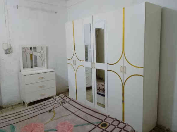 غرفة نوم. سعرها 200 الف متوازي ع بيعتها
