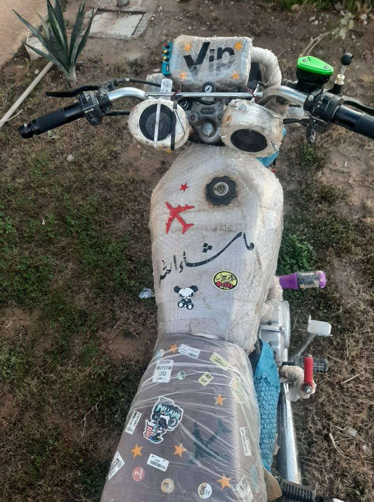 عليكم شباب عندي هاي الدرجه موديل 24 اريد اراوسها اب 25انطي فرق دراجه نضيفه تخم تاير جديد محرك مامتفتوح بلادي دراجه ماناقصها غير الايت عاطل واتساب فقط ***********
