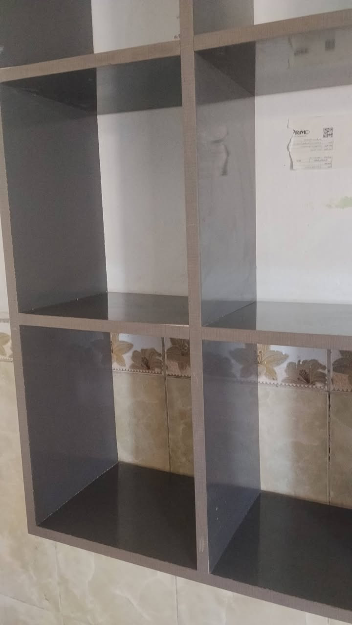 رف تفصال تركي درجه اوله وزن ثقيل كلش ارتفاع متر و٥ وعرض متر ونص ١٢ خانه على ٣٠ ووحده بالنص عريضه ٩٠ شد براغي فصلته اب ١٧٥ بعده جديد انطيني بي سعر واخذه مكاني حسينيه بالسكلات ملعب جيكر موجود فيس واتصال ***********
