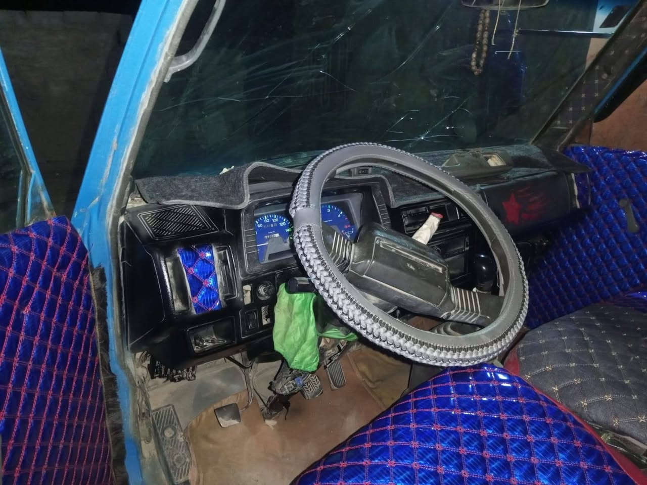 السلام عليكم على بركة الله
كيه بنكو تك غماره ٨ جنكال مصبوغ عام جماليه موديل ٩٥

 رقم بغداد جاهزة  كير وصدر اوكسل وكهربايات وغرفة حلوه وتخم تاير بس المحرك بيه خيط تبخير مثل ما بصوره واحلى العنوان بابل الشوملي تحويل على مباشر السعر ٤٧ بيه مجال 

 ***********

***********
