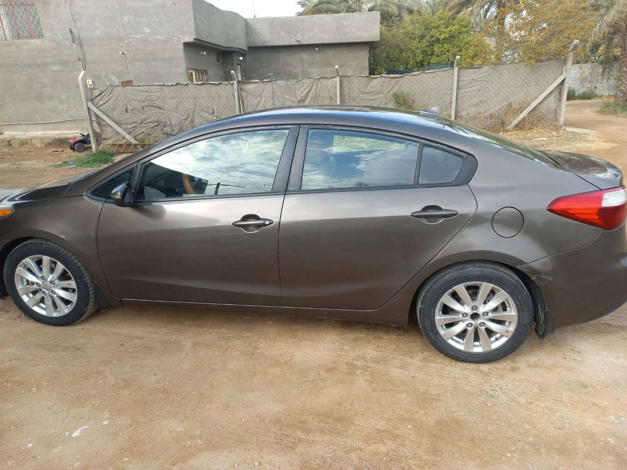 فورتي للبيع رقم بغداد
وارد امريكي 
محرك دوش
حادثه امريكا داعميه فقط بينيد معدل شويه من كدام 
باب خلف السايق صبغ
مكاني بابل 
سعره ٩٨ بيه مجال بسيط  للطيبين
*********** اتصال واتس وفيس
