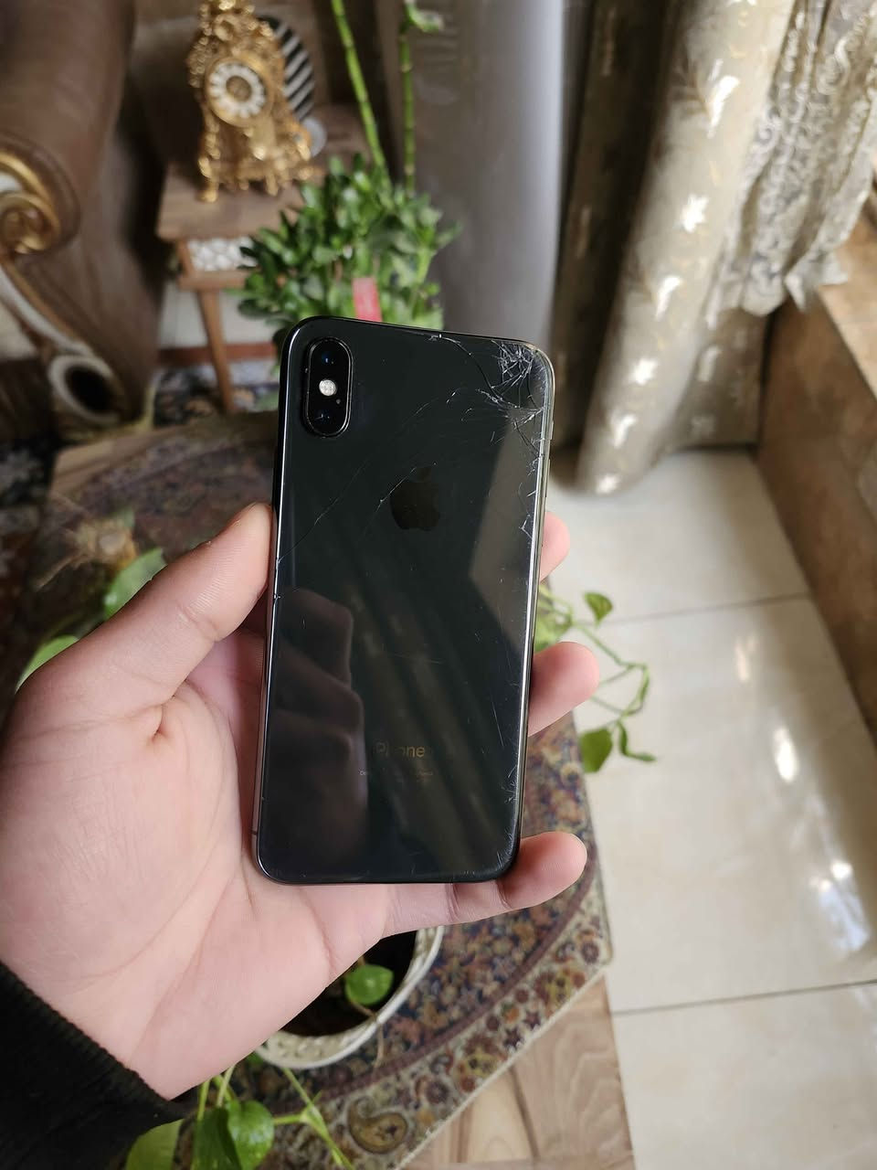 موبايل ايفون X 📱
ذاكرة 64 بطارية 100%🔋
مبدل بطارية فقط وبيه فطور بل شاشة والضهر⚠️
لمس وفيس ايدي وسيمكارت كله شغال✅️
السعر 90 الف 💸
العنوان بغداد الحرية متوفر توصيل 🚚 
واتساب: *********** 📞
رابط تواصل : Message Zstore on WhatsApp. https://wa.me/9647733601242 بغداد, العراق
