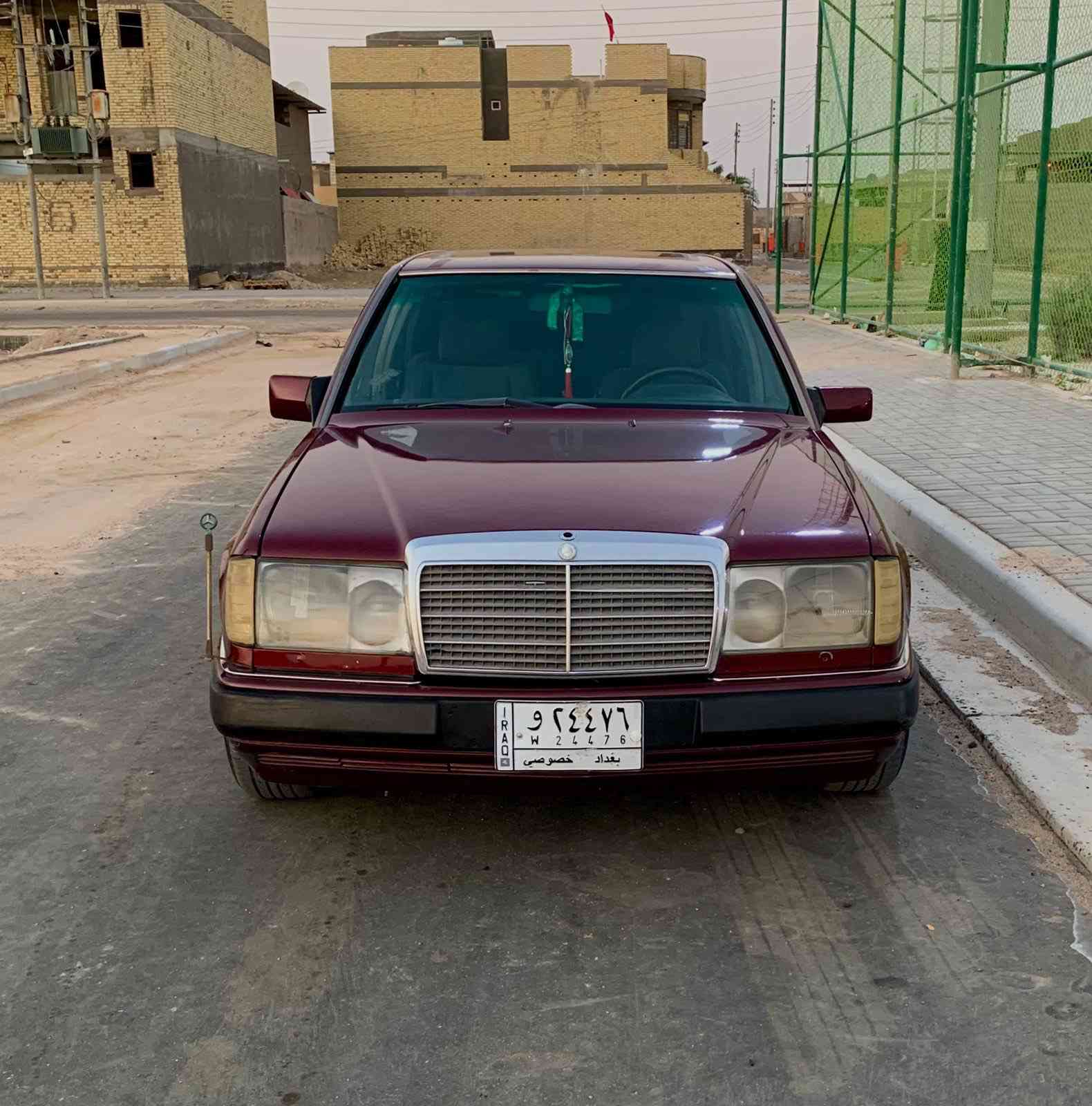 مارسدس دب مديل 1987 بيع سريع رقم بغداد انكليزي بسمي لون ماروني بدون ضربه مكاني بصره المدينه اتصال *********** السعر 47 وبيها مجال
