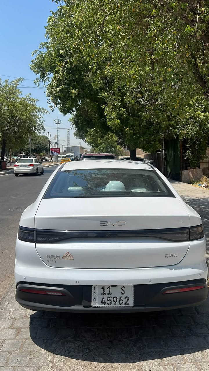 سلام عليكم بي ولي دي سيل 5
مكفوله وماشيها 7000 وكل المواصفات معروفه وبيها كاعيات حمايه عليها علامه byd مآخذها ب100وشاحنه اصليه ب190

وكار بلي واتو ب80 وفرشه وسياره مكمله وحتى حمايه للمري الجانبيه مكاني بغداد العامريه سعرها 19.800ىبيها مجال قليل ***********
