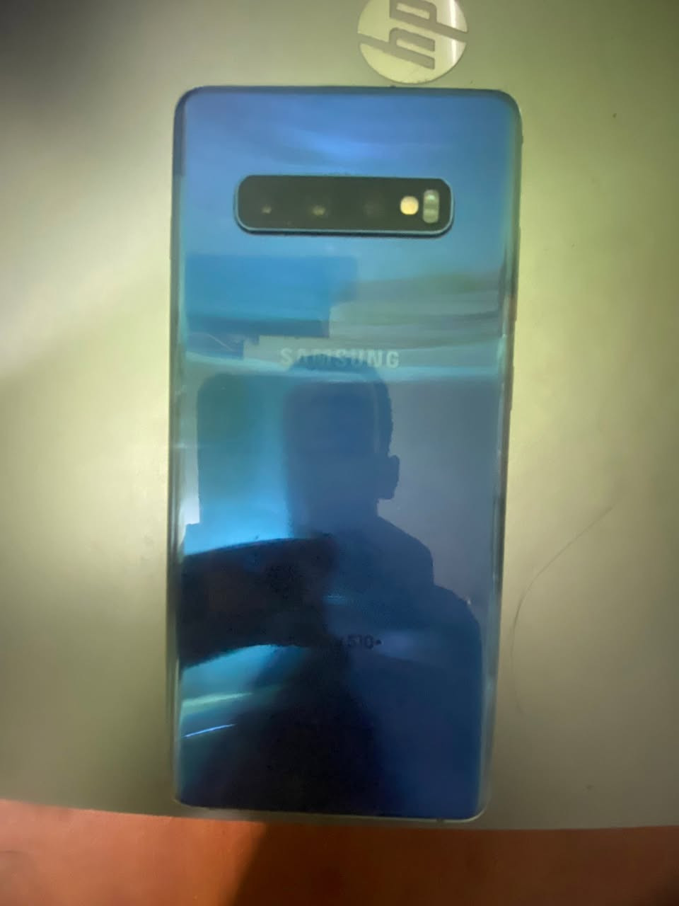 سلام علیکم S10+ للبيع السعر 75 الف وبي مجال ذاكرة 256 مكسور شاشته فقط العنوان البصرة القبلة ***********

