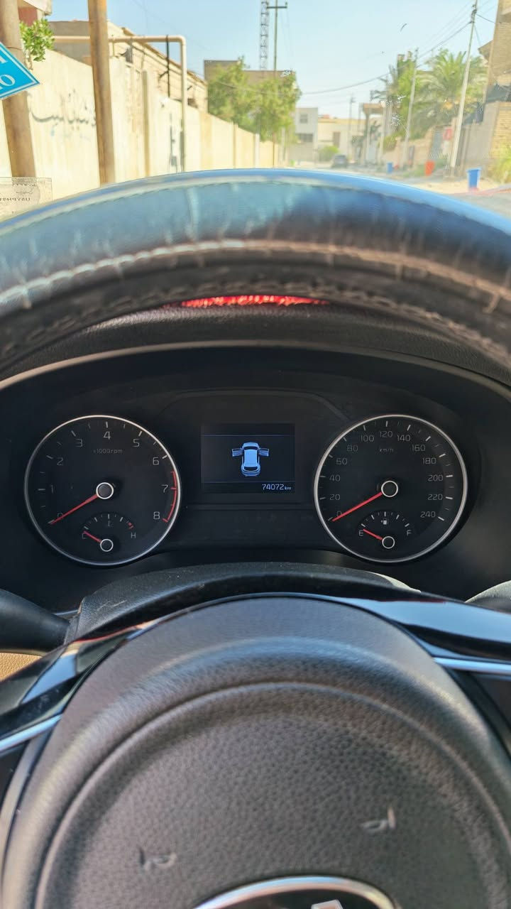 🚗 كيا سبورتاج 2021 للبيع 🚗
الموديل: 2021.
 الوارد: خليجي (كفالة عامة).عدا بارد قليل موضح بالسونار 
 المواصفات: نصف مواصفات.
 المميزات الإضافية:
بصمة تشغيل 
 كراسي كهرباء.
 تبريد قطعتين.
 تشغيل عن بعد.
 الحالة الفنية: كير ومكينة وحدادة بضمان الكفالة.
 عداد المسافة: 74,000 كم (العداد الحقيقي موضح بالصور).
 الرقم: بغداد (لوحة إنكليزي).
السعر 205$
📍 الموقع/العنوان: ميسان - العمارة.
📞 للتواصل والاستفسار (اتصال أو واتساب):
***********
