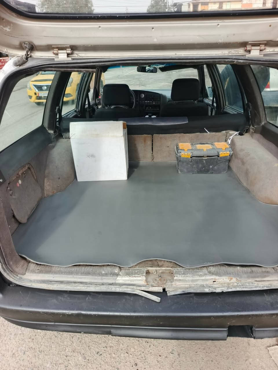 اوميكا استيشن للبيع 
محرك حجم ٢٠ المرغوب شرط جديد
كير توماتيك شرط 
دشبول جديد فطر مابيه
صدر امامي خلفي جديد
بطارية جديدة 
طخم تاية جديد 
كشنات مغلفة 
ارضية جلد


**إذا كنت صاحب هذا الإعلان وتريد حذفه لأي سبب، رجاءا أرسل رسالة إلى الدعم الفني**