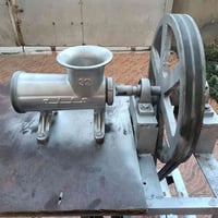 مكينة لحم وفلافل • كامله بدون نقص • الفلوجه حي نزال