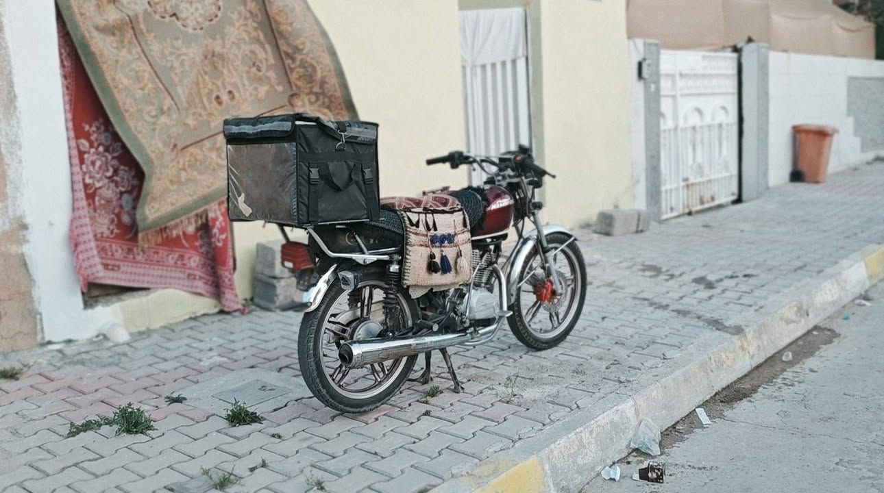 نامي برو محسن 23 محرك 150 كبس للمراوسه فقط اوراق ويا بس واحد 
الرقم : ***********
