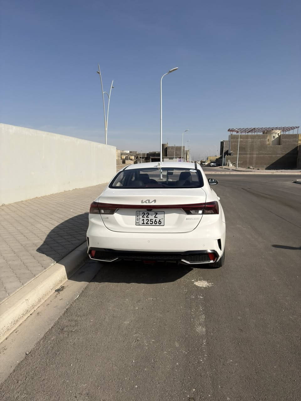 كيا k3  للبيع موديل 24  السارة ماشيه ٢٣ الف
السيارة كلين ماعدا الطخه البسيطه بلبنيد بس هاي  فول مواصفات فتحة سقف  محركها 1.5 
للتواصل ***********
