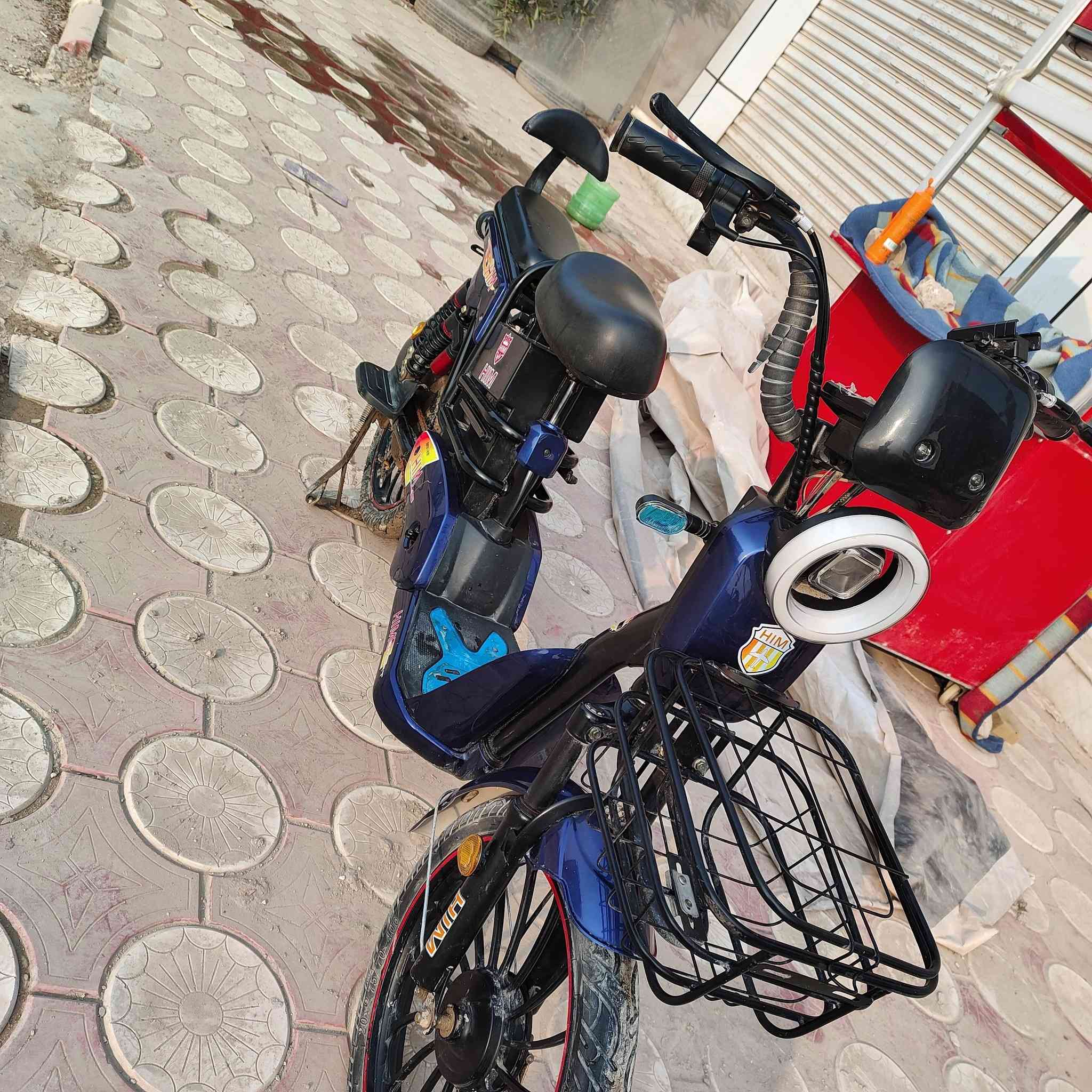 السلام عليكم
باسكل شحن نضيف حدا استعمال 4 اشهر.. 4 بطاريات نص استعمال
بدون اي خلل أو عطل
سعر 225الف
مكاني بابل مركز الحلة
واتساب ***********
