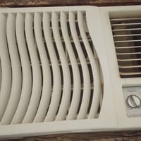 مكيف جاهز من كل شيء هو والصندوق مات 07812309473