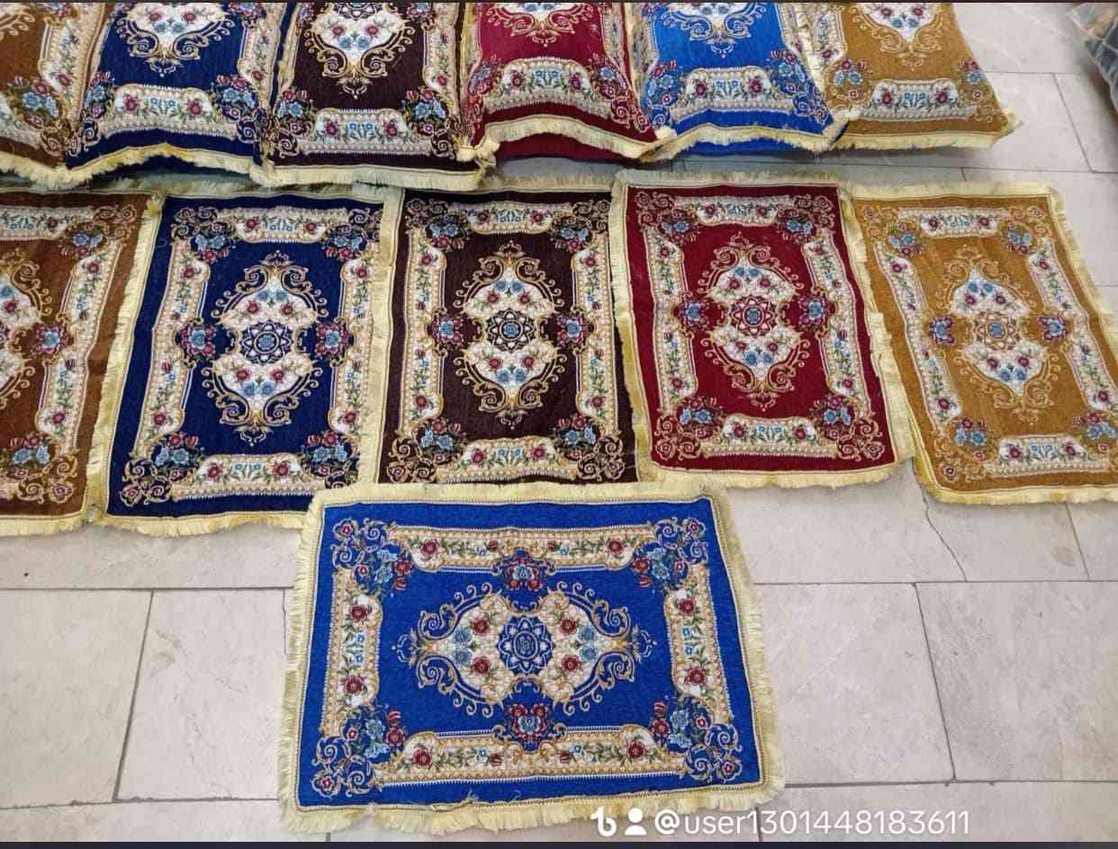 احجز. الكميه محدوده. ماكوو توصيل. وجه مخده سوري شانيل درجه اولئ. سعر الدرزن ب 20 الف فقط. العنوان كوت. الانوا ر شارع المنطقة قرب مطعم صدام ابو الكباب ت ***********
