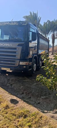 للبيع بومه عكرب كوريه موديل 2011رقم بصره بسمي مكينه 6 انجكسن اربع خطوط...