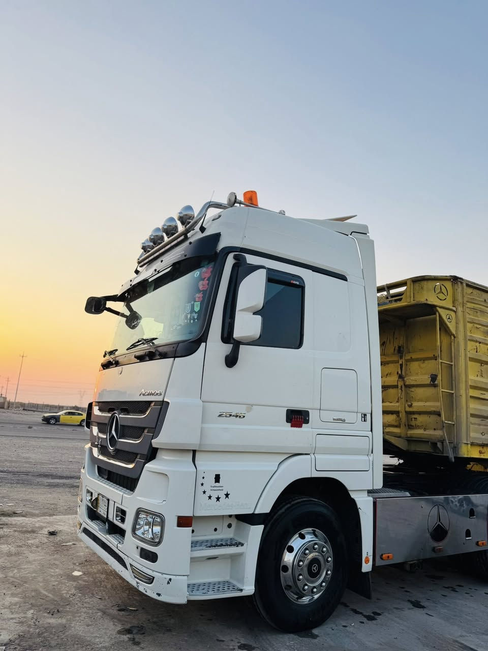 سلام عليكم اكتروز حاجب 2009 كامره حساس رتايدر 12نمره سياره حلوه مكينه46 رقم ذيقار رقم تليفون***********
