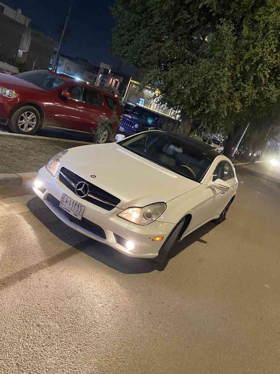 Mercedes-Benz CLS550 2011

-------------------------------------
#السعر :155$ وبيه مجال بسيط
‏
#رقم الهاتف :*********** /واتساب متوفر 

#رقم السيارة : بغداد 

#مكان السيارة : بغداد 
------------------------------------
سلام عليكم 
للبيع او المراوس مرسيدس CLS  موديل 2011 حجم 550  مكفولة من ضربة والصبغ لون ابيض مفاتيح ثنين من الشركة                               كت AMG كامل بلادي ماشية 88الف حقيقي
تفاصيل👇🏼👇🏼
1_ بصمة⁩   
2_محرك 8 سلندر  + كير مكفولات   ⁦⚔️⁩عقل فوك 
3_تبريد قطعتين  ⁦❄️⁩
4_كروز سرعة🔒 
5_مراية داخلية+جانبة عاكسة ⁦🔍
6_تحكم ستيرن ⁦⚔️
7_ شاشة   🖥⁩
8_فتحة سقف  
9_مري شفط 
10_كشنات كهرباء+ خزن ذاكرة  ✨⁩
11_ لدات الداخلية  ⚔️⁩
12_ انارة ترحيب💡 ⁩
13_شاشة اعطال💬
14_ بردة كهرباء 
15_انظمة قيادة 
16_ سستم صوت harmen kardon+ دمام خلفي 
17_لايت زنون بلادي  
18_ويل 19 AMG تو سايز  +تخم تاير جديد⁦⚔️⁩
19_صدر امامي خلفي جديد ⁦🛠️⁩
20_حساس مطر💦
21_هزة وفحص جدد
22_كشنات هيتر +تبريد 🔥 
23_تبريد ثلج   
24_حساسات امامية + خلفية
25_تبريد خلفي منفصل   
26_جوبلسات تصعد وتنزل بلادي 
27_مقاعد خلفية VIP   
28_ستيرن كهرباء 
 
-------------------------------------
