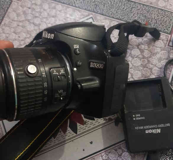 سلام عليكم للبيع كامره نيكون نضيفه جدآ D3200 السعر 250 وبيه مجال
المكان بابل الإسكندرية  ***********
