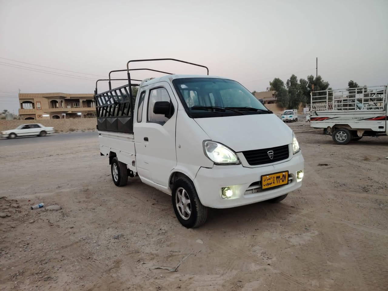 سلام عليكم كيه هيفة للبيع رقم نينوى صدامي  شرط الوكالة محرك كير اكسن شرط كهربائية صدر كلها  أربع تايرات جدد بدون صبغ بدون ضربه خياس مابيها سيارة جديدة وضع شركة مال جنية الشراي يتصل مكاني صلاح الدين الشرقاط *********** سعر 25وبيها مجال قليل
